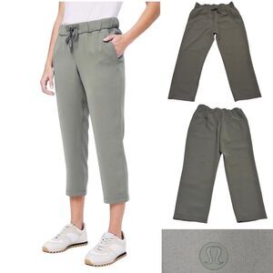 Lululemon On the Fly Crop pants Grey Sage Size 6